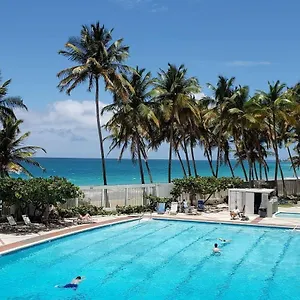 Kasa Galicia Beachfront Pool Access Apartment San Juan